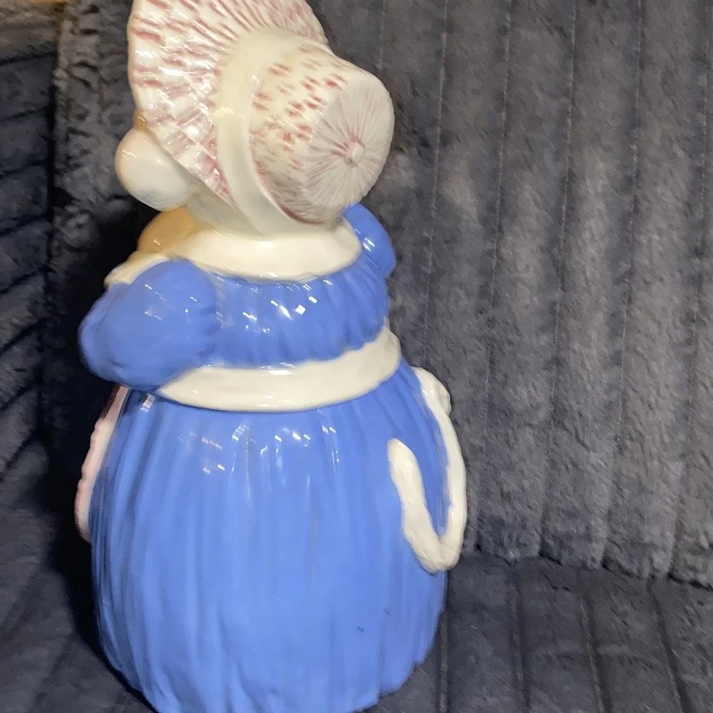 VINTAGE RARE COW COOKIE JAR GOWN BONNET APRON Possible McCoy Unmarked Read descp